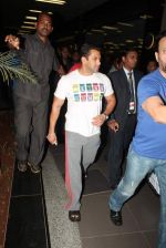 Salman Khan snapped in Mumbai on 15th June 2012 (47).JPG